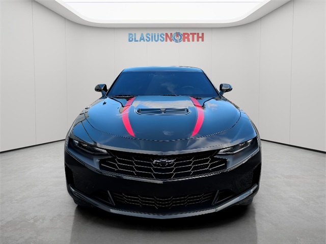 2021 Chevrolet Camaro LT1 photo 2