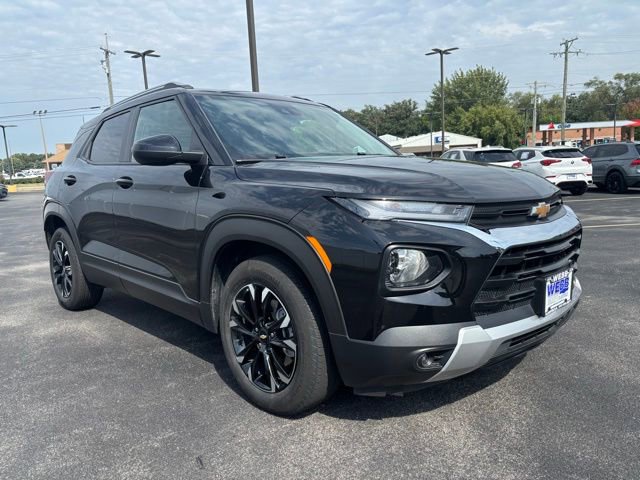 2023 Chevrolet Trailblazer LT photo 3