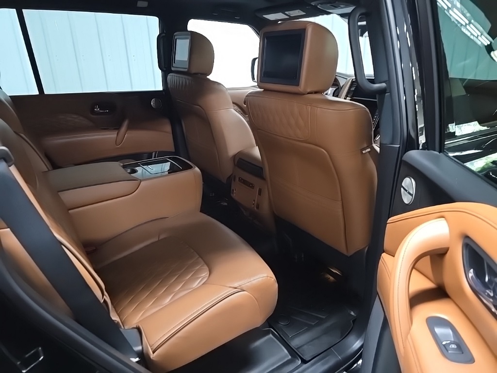 2021 Infiniti QX80 Sensory photo 17