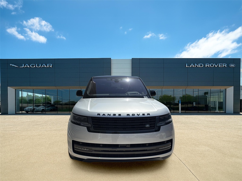 2023 Land Rover Range Rover SE photo 7