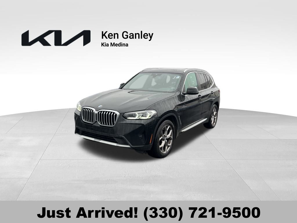2023 BMW X3 30i's photo