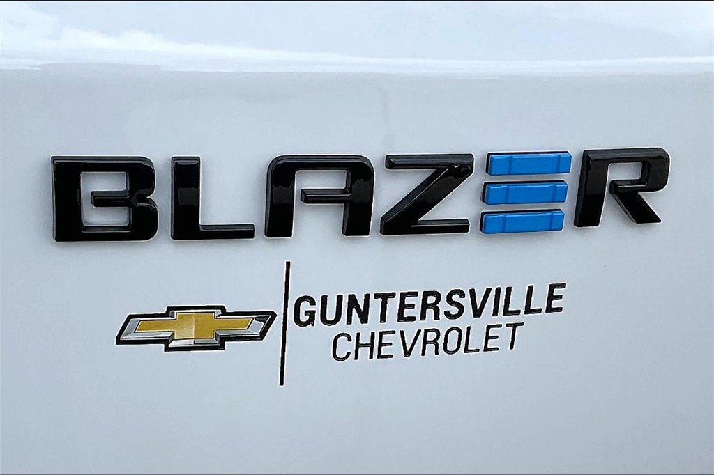 2025 Chevrolet Blazer EV photo 9