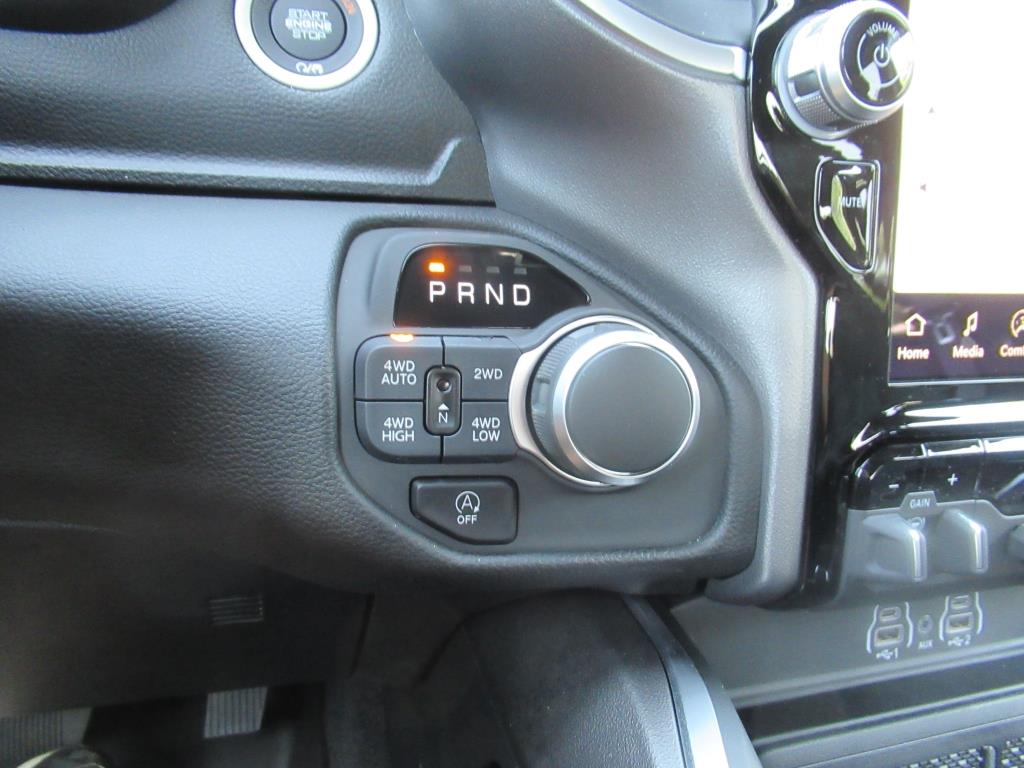2025 Ram 1500 Big Horn Lone Star photo 25