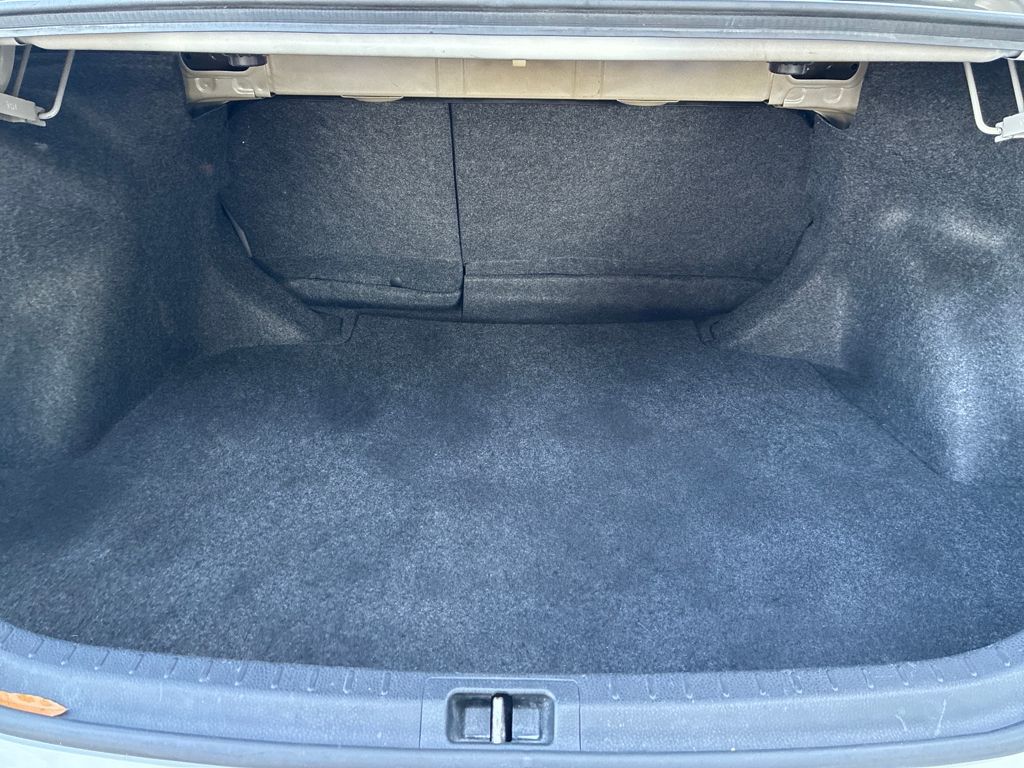 2014 Toyota Corolla LE Eco photo 21