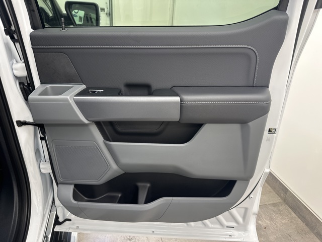 2025 Ford F-150 XLT photo 30