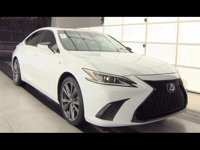 2020 Lexus ES F SPORT's photo