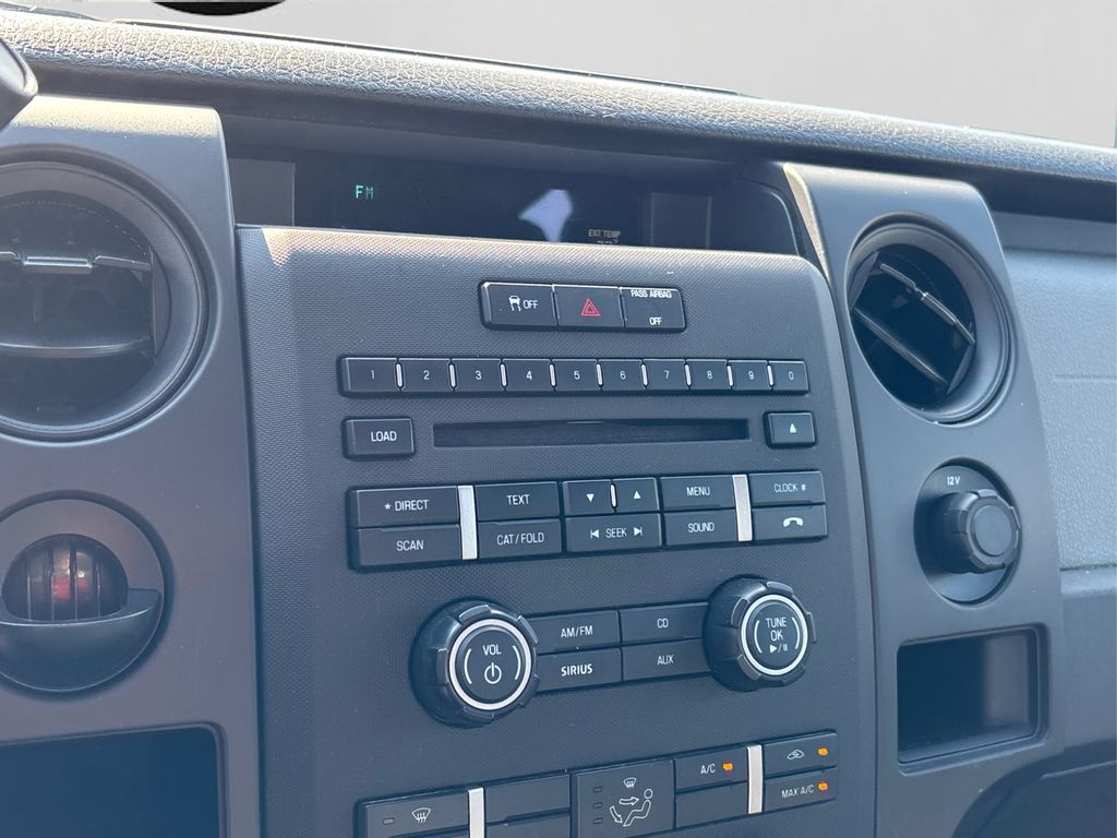 2014 Ford F-150 STX photo 15