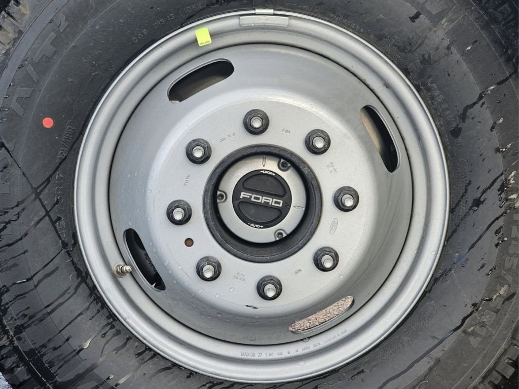 2024 Ford F-350 XL photo 4