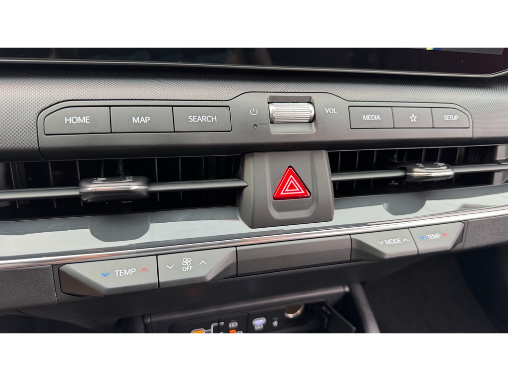 2025 Kia K4 EX photo 17