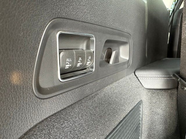 2025 Mercedes Benz GLS 450 4MATIC photo 41