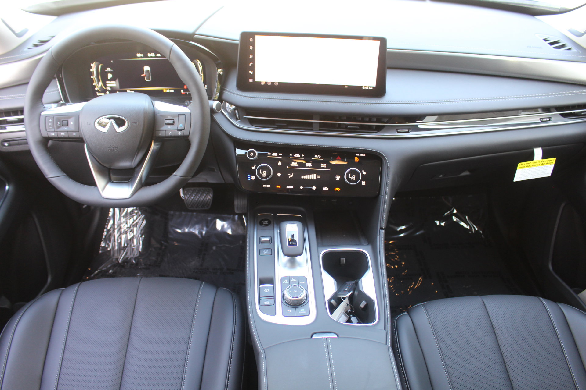 2026 Infiniti QX60 Luxe photo 13