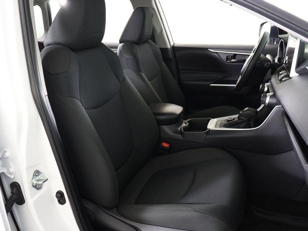 2024 Toyota RAV4 Hybrid LE photo 24
