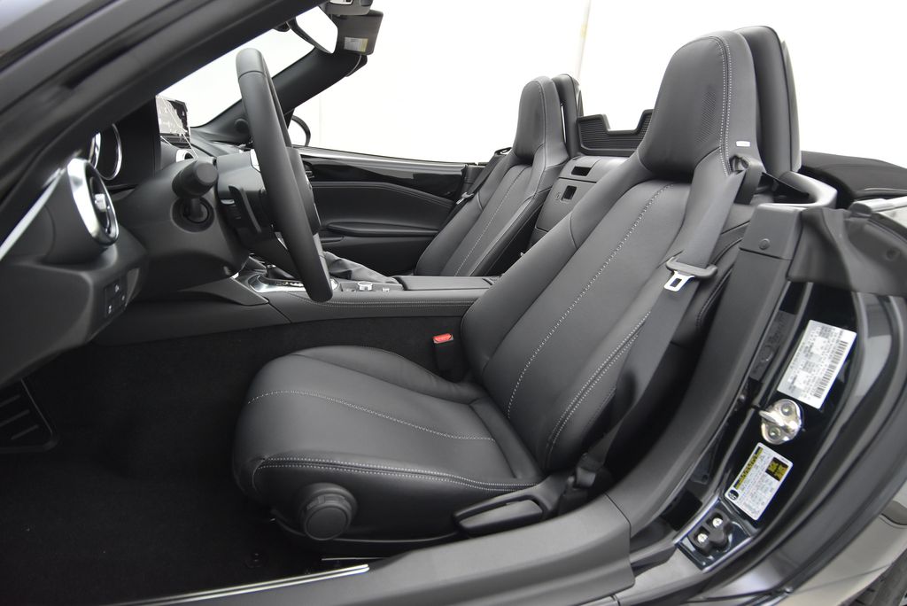 2025 Mazda MX-5 Miata Miata Grand Touring photo 21
