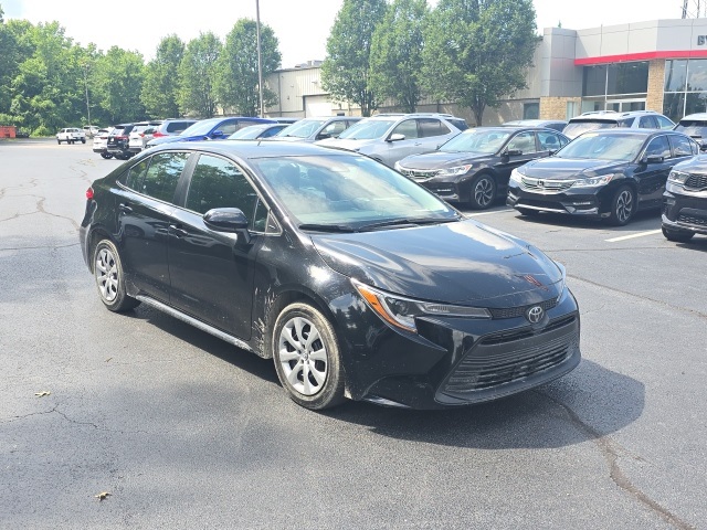 Used 2024 Toyota Corolla LE with VIN 5YFB4MDE8RP103955 for sale in Northfield, Minnesota