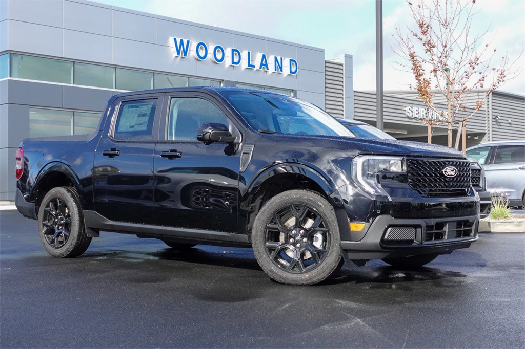 2025 Ford Maverick Lariat photo 2