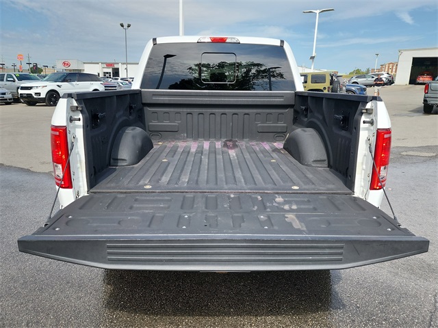 2016 Ford F-150 XLT photo 4
