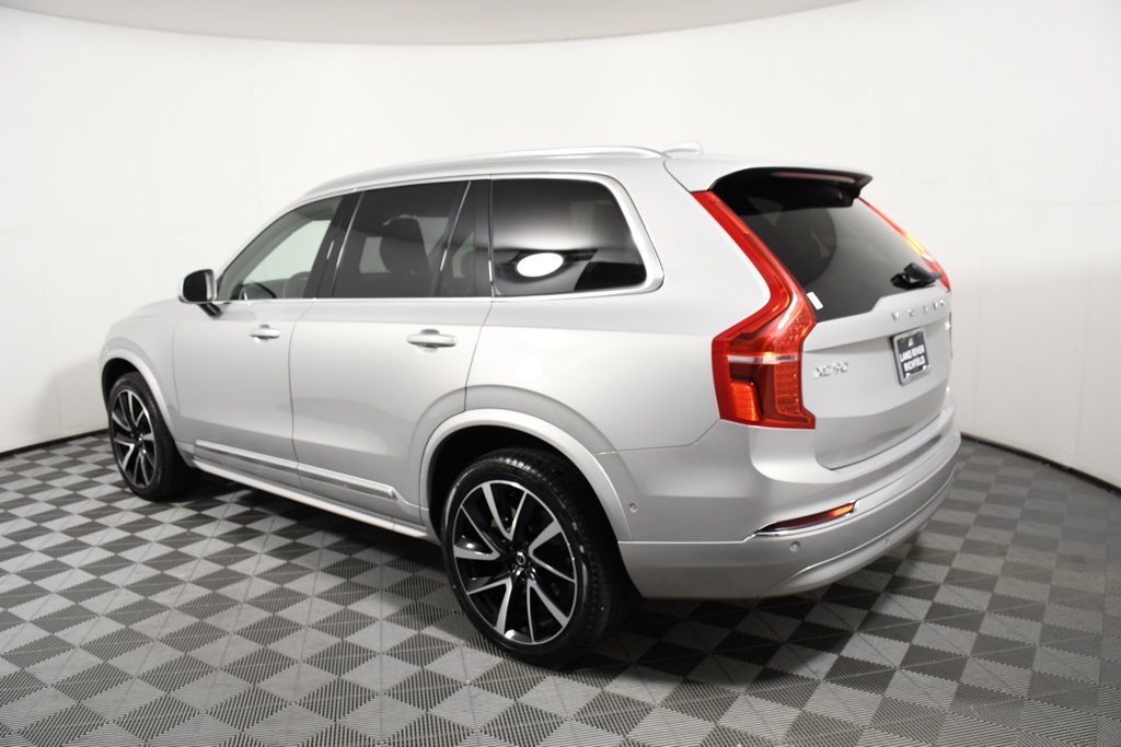 2024 Volvo XC90 B5 Plus photo 3