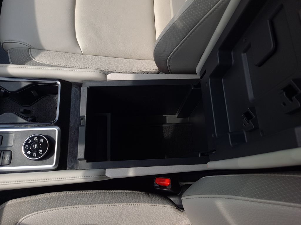 2024 Nissan Pathfinder SL photo 25