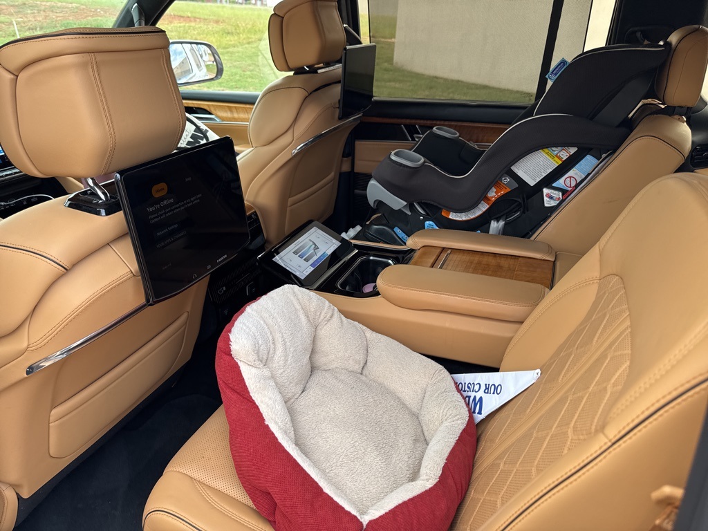 2022 Jeep Grand Wagoneer III photo 9