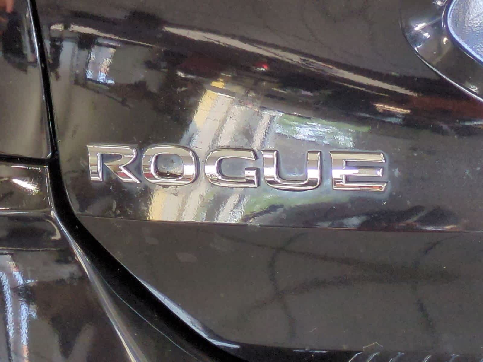 2017 Nissan Rogue SL photo 13