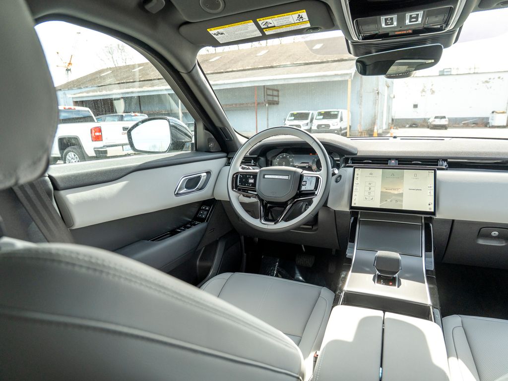 2026 Land Rover Range Rover Velar S photo 18