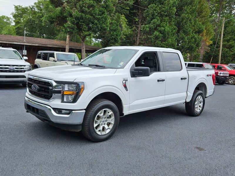 2023 Ford F-150 XLT photo 2