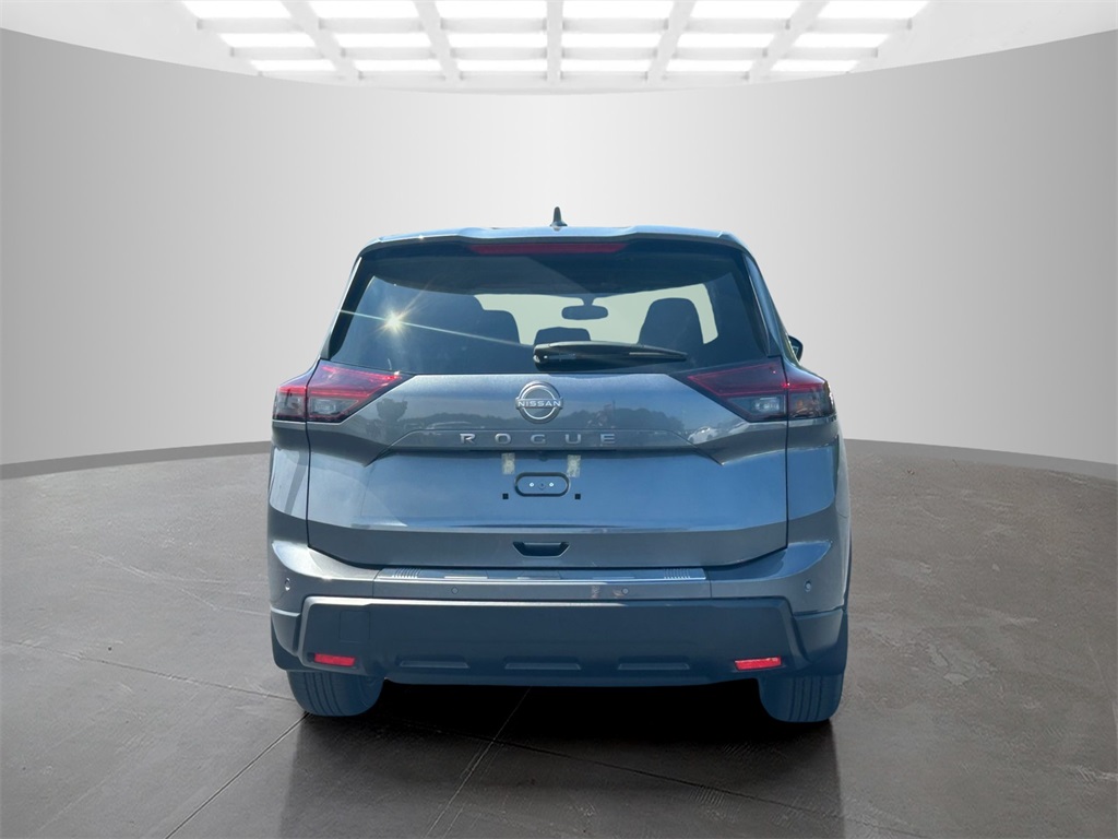 2026 Nissan Rogue SV photo 5