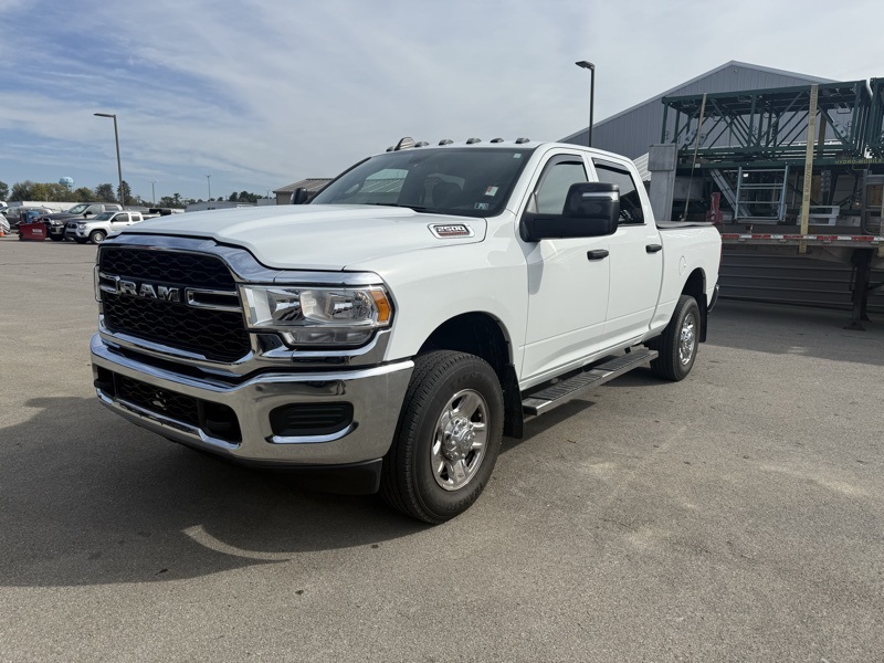 2024 Ram 2500 Tradesman photo 3