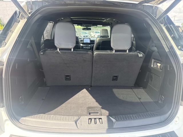 2020 Ford Explorer ST photo 4