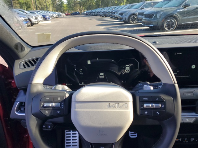 2025 Kia K4 GT-Line Turbo photo 12