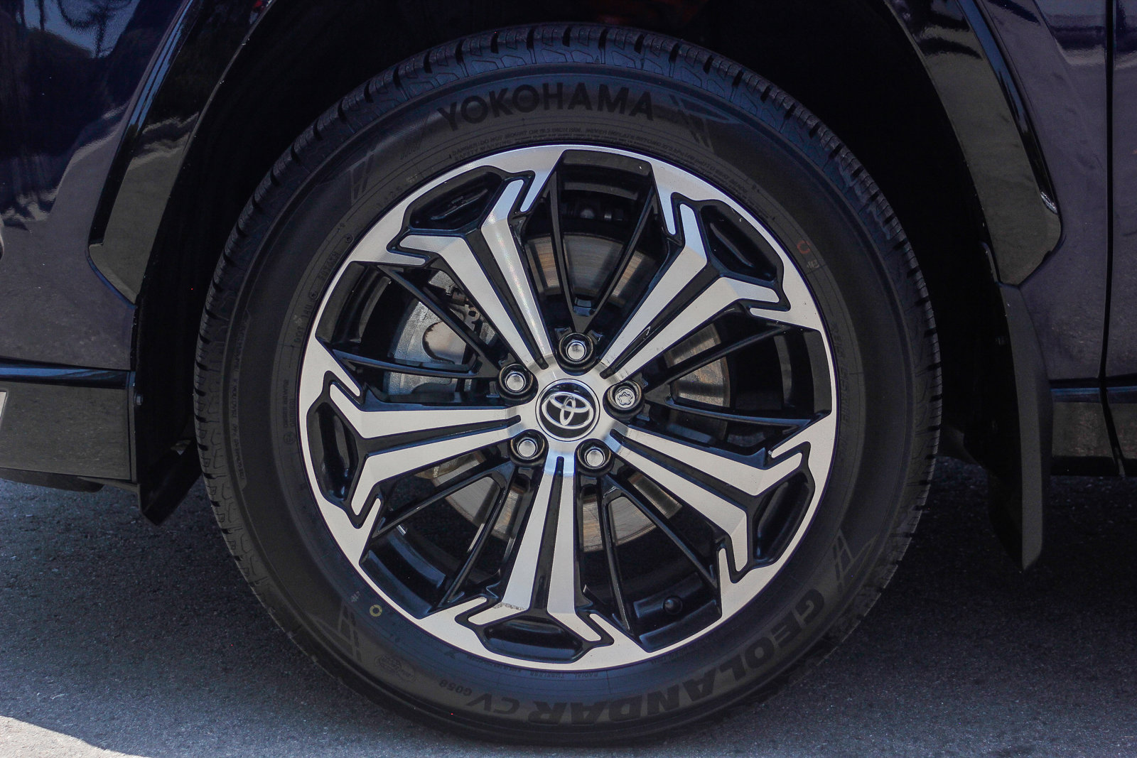 2021 Toyota RAV4 Prime XSE photo 9