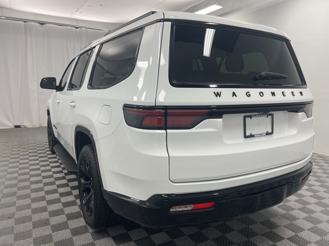 2024 Jeep Wagoneer Series II photo 3