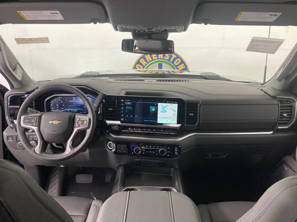 2025 Chevrolet Silverado 2500HD LTZ photo 5
