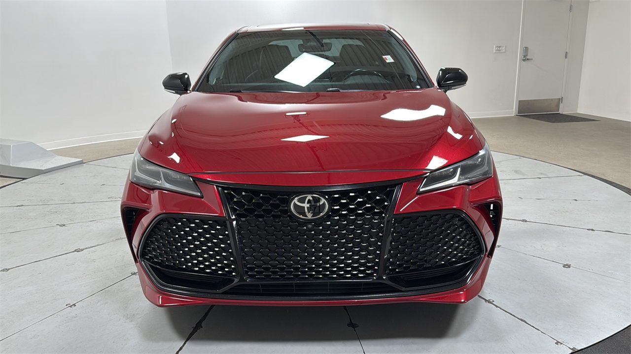 2019 Toyota Avalon Touring photo 2