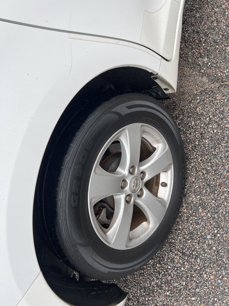 2014 Toyota Sienna LE photo 23