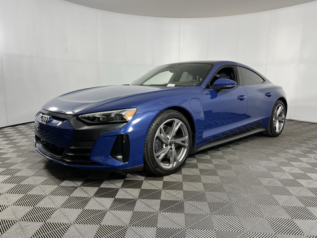 2024 Audi e-tron GT Premium Plus photo 2
