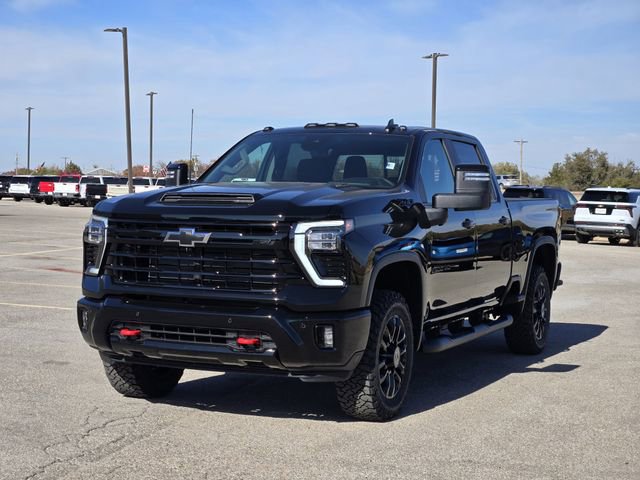 2026 Chevrolet Silverado 2500HD LT photo 2