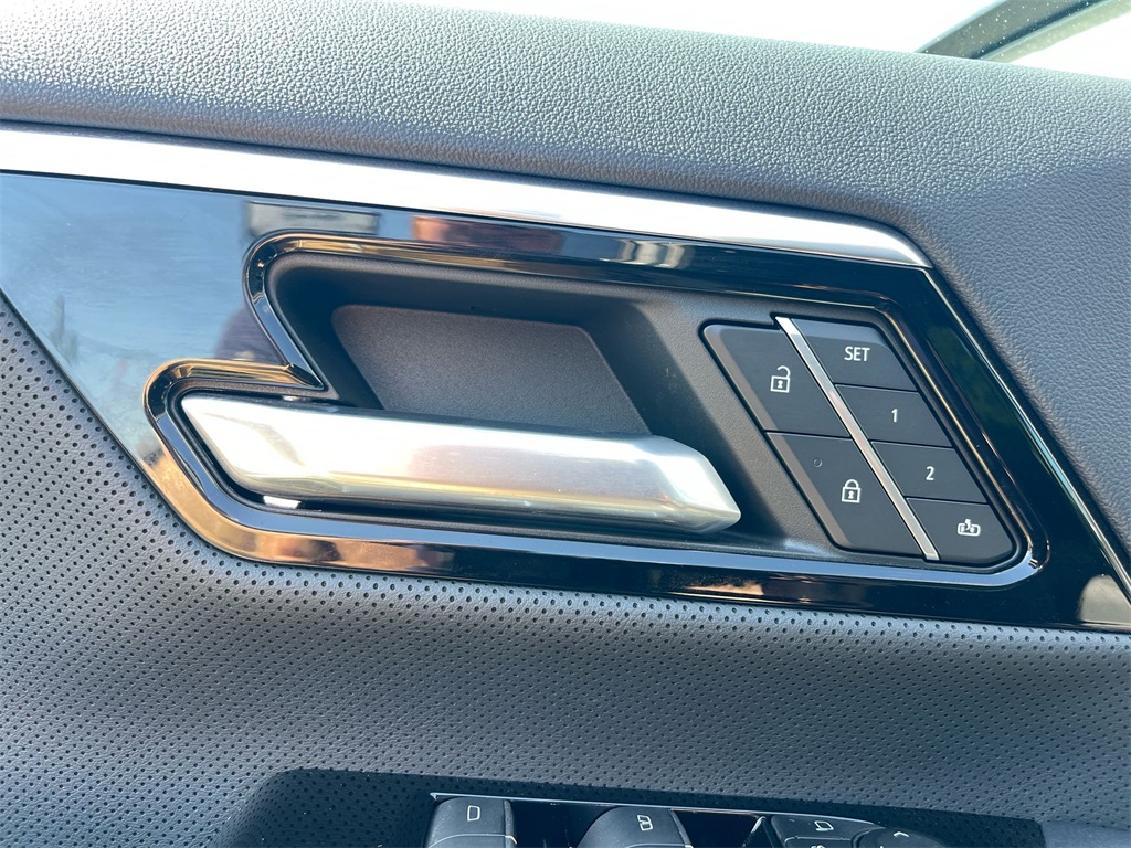 2024 Gmc Sierra EV Denali Edition 1 photo 11