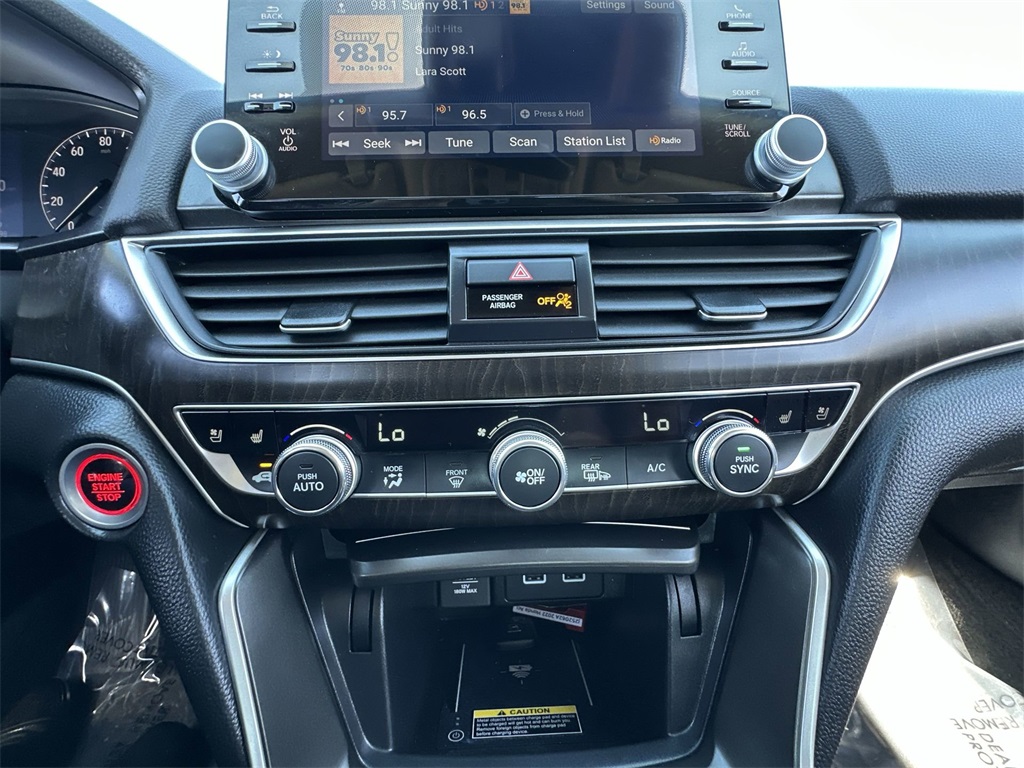 2022 Honda Accord Touring 2.0T photo 27
