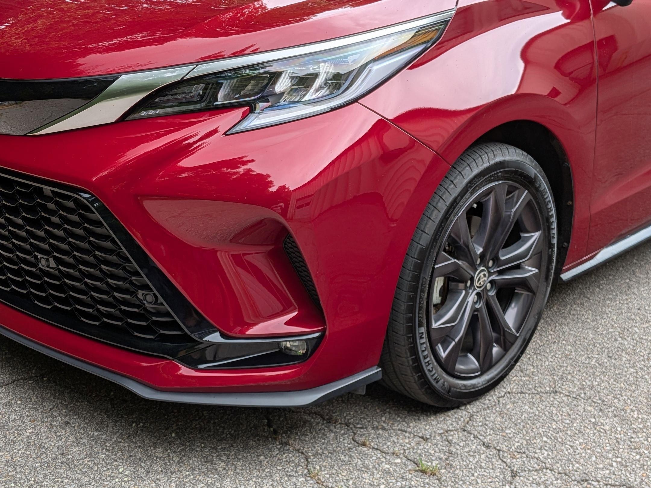2022 Toyota Sienna XSE photo 9