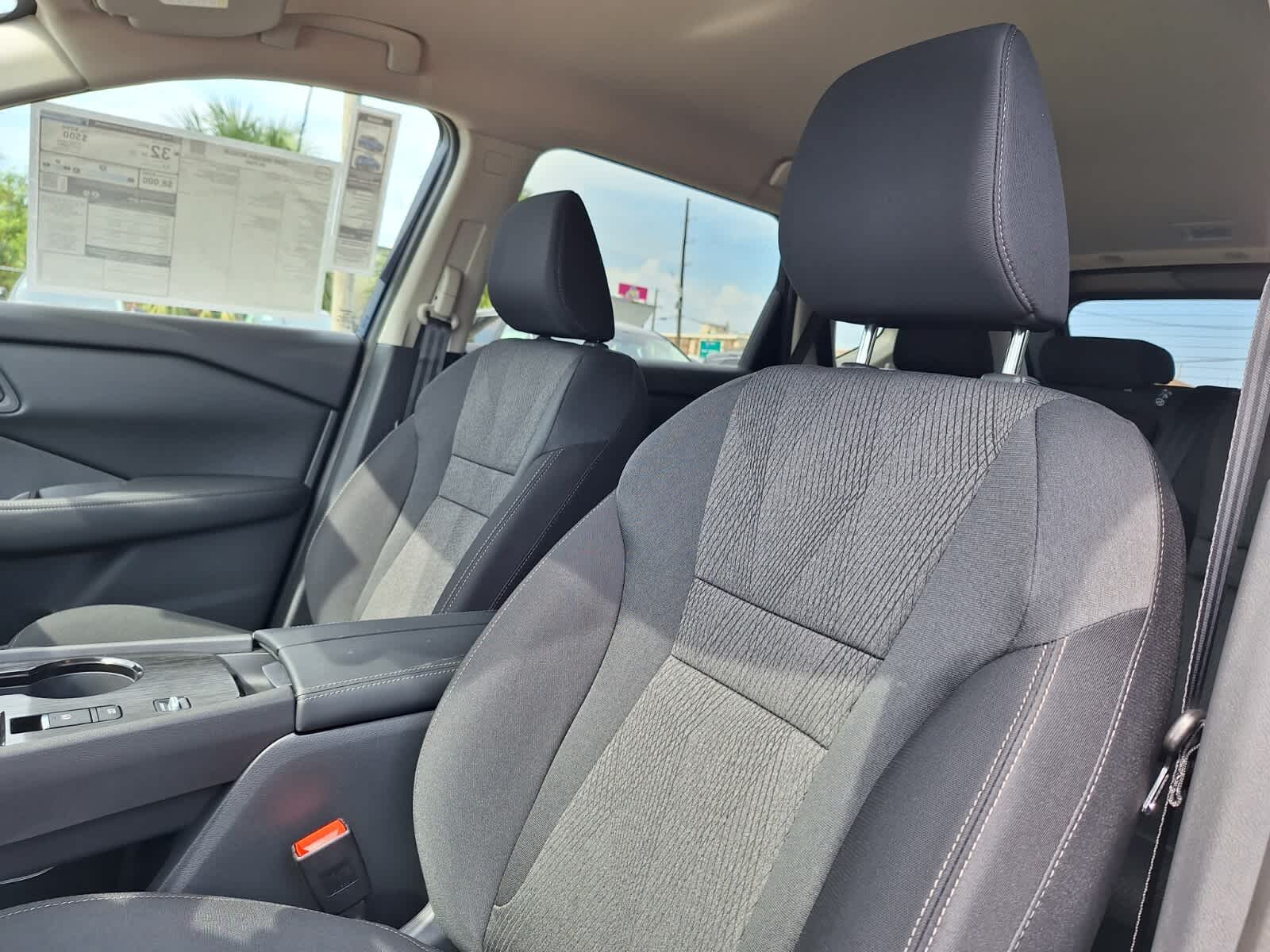 2026 Nissan Rogue SV photo 11