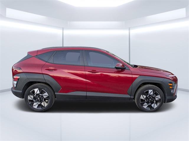 2025 Hyundai Kona SEL photo 2