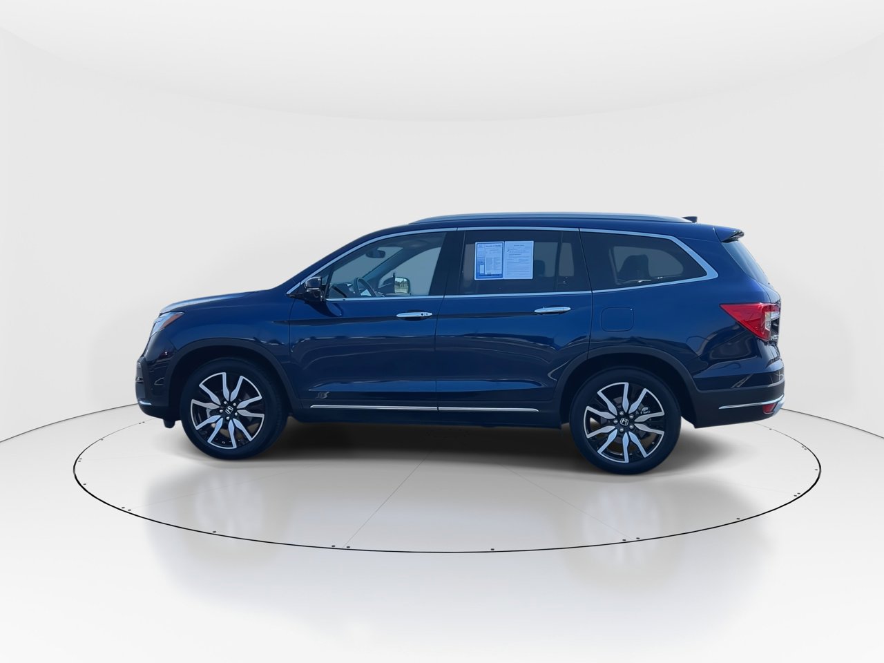 2022 Honda Pilot Elite photo 2