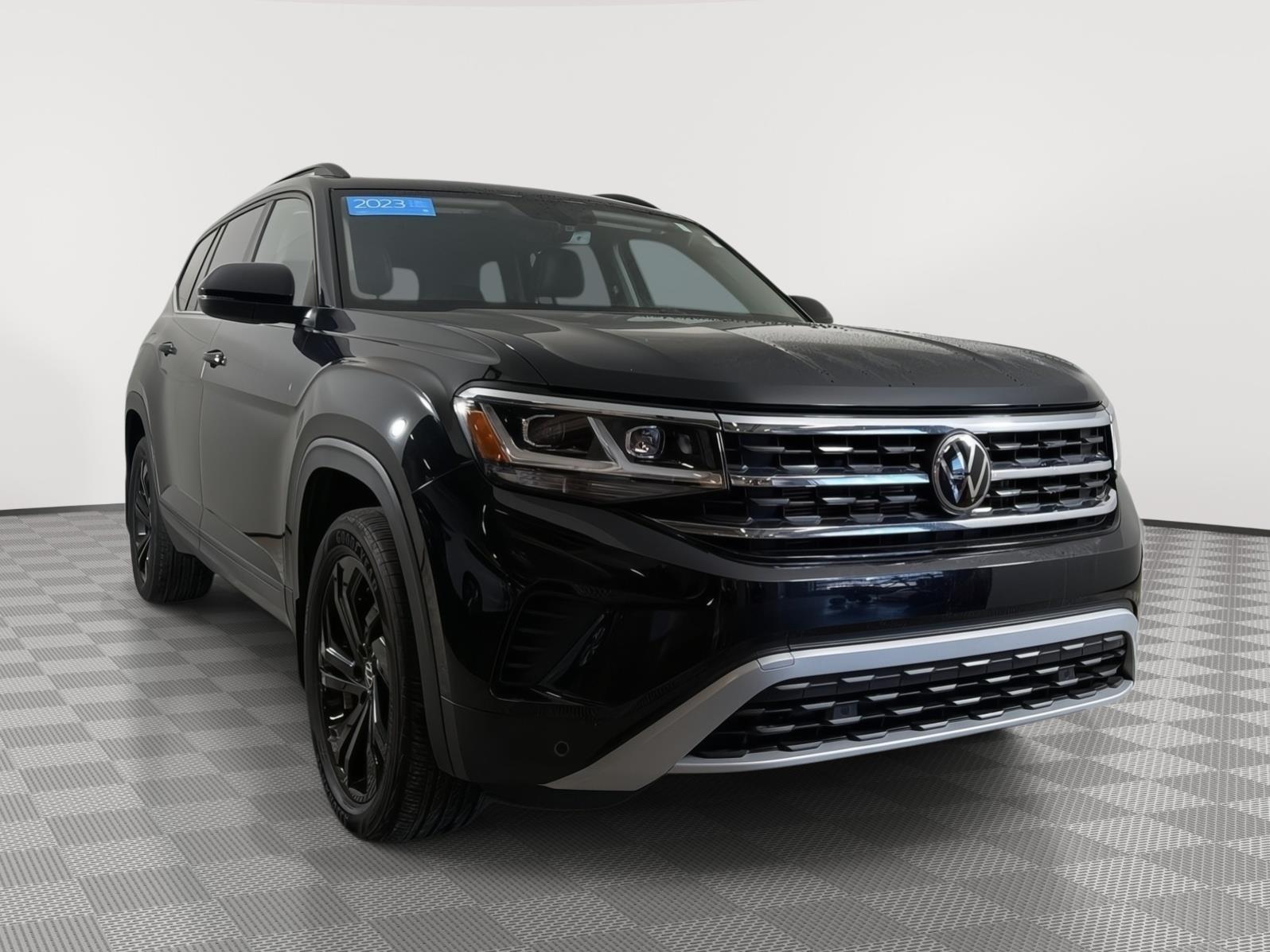 2023 Volkswagen Atlas SE w/Tech
