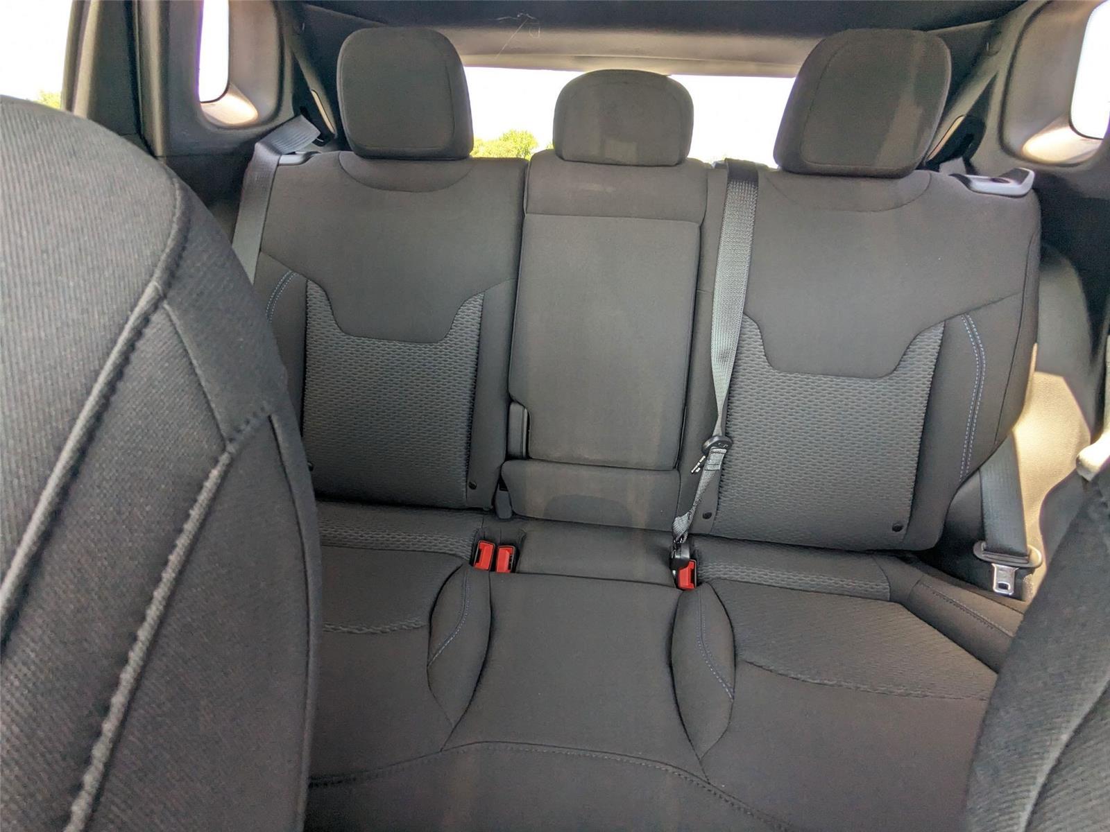 2025 Jeep Compass Sport photo 16