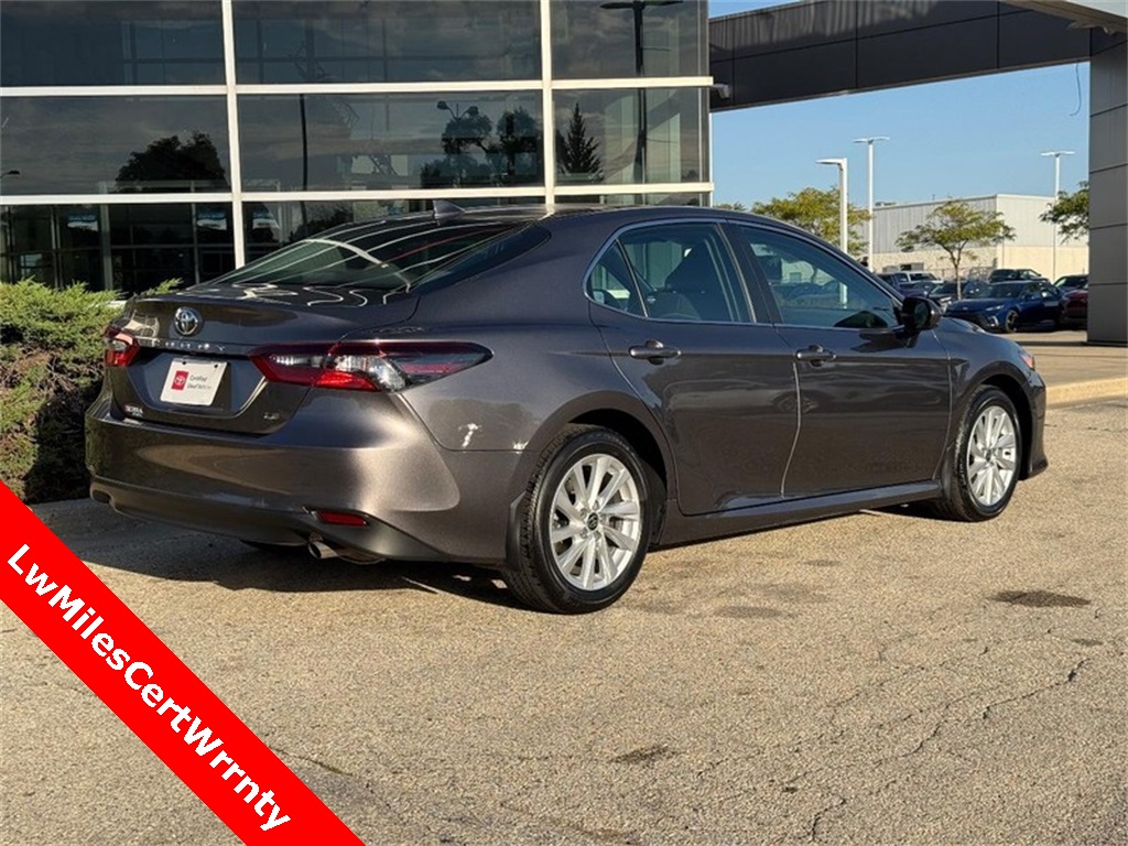 2024 Toyota Camry LE photo 3