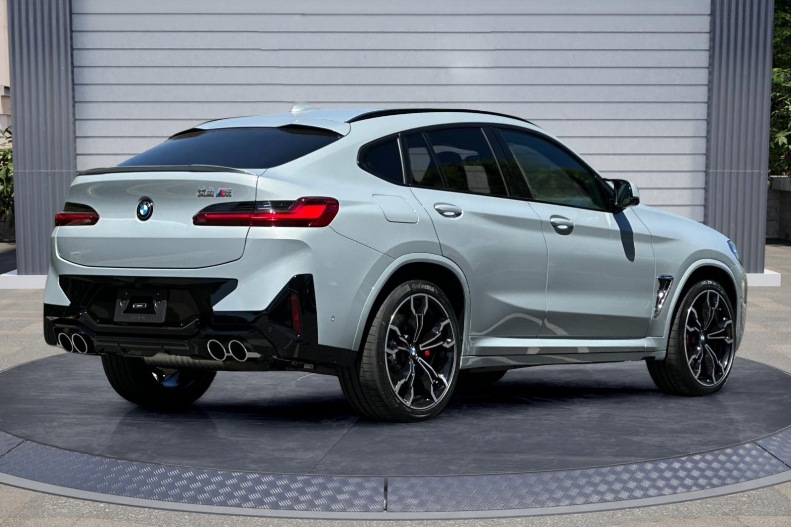 2025 Bmw X4 photo 3
