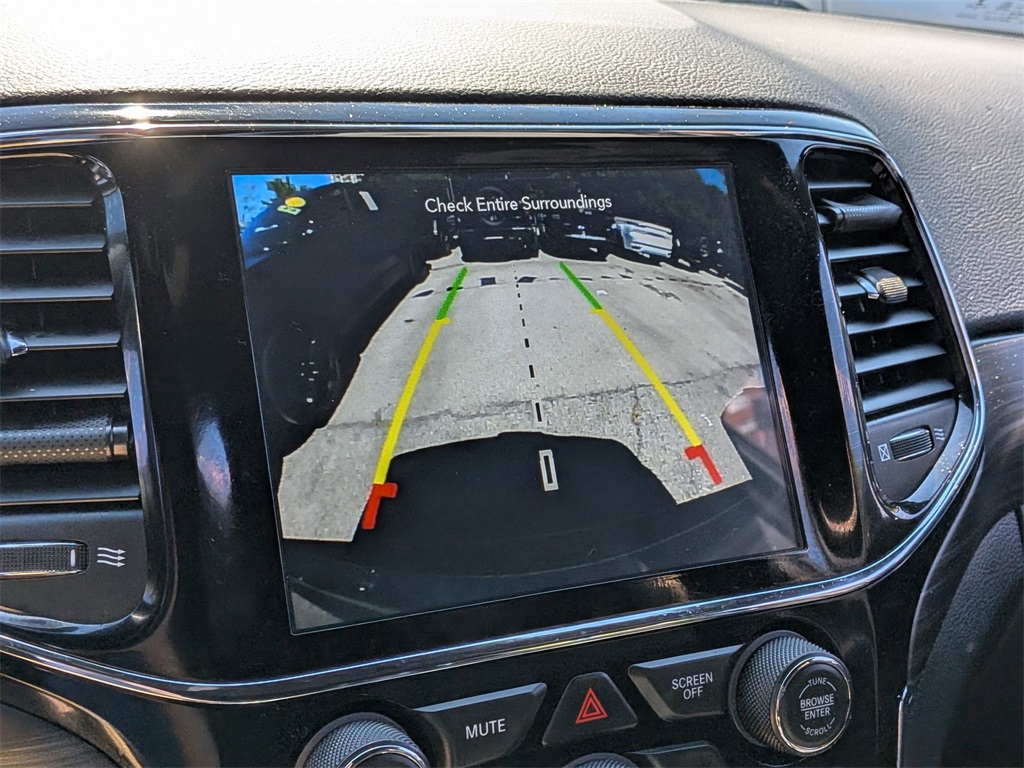 2020 Jeep Grand Cherokee Altitude photo 17