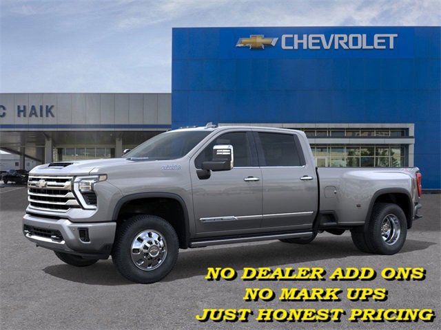 2026 Chevrolet Silverado 3500HD High Country photo 2