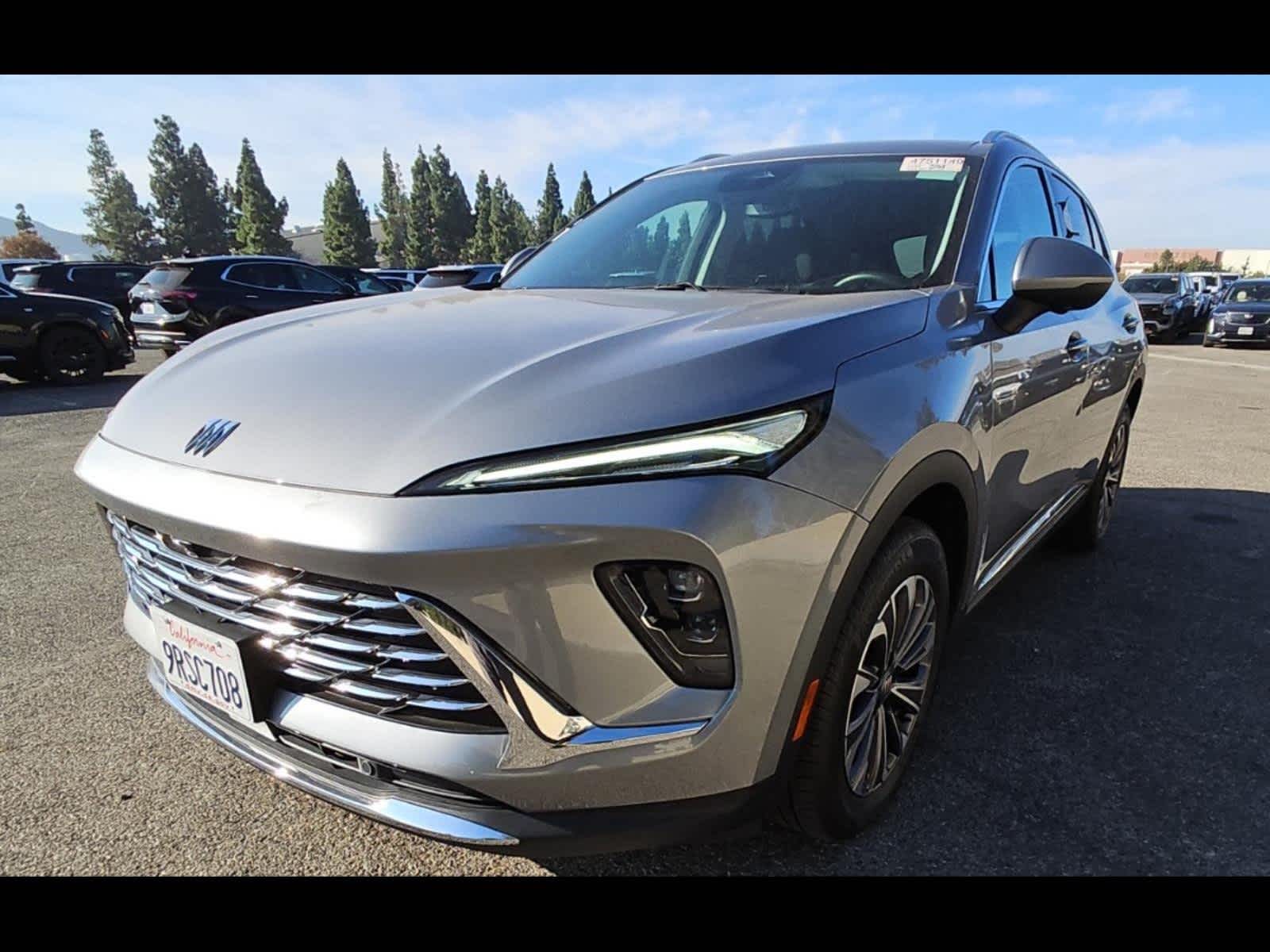 2025 Buick Envision Preferred's photo